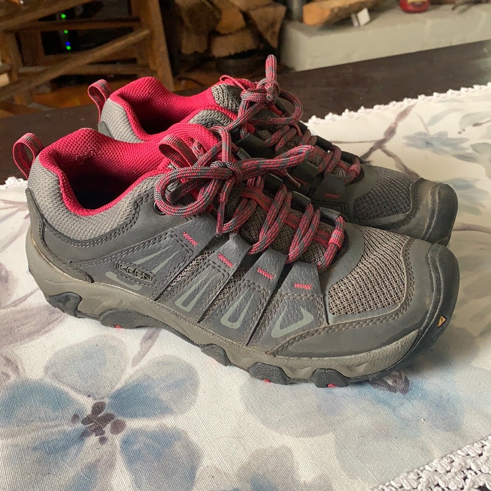 Keen hiking shoes